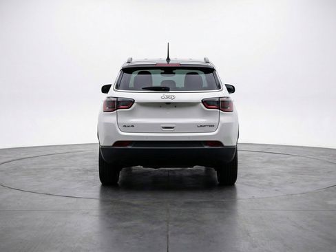 Used 2025 Jeep Compass Trailhawk AWD/4WD image 7