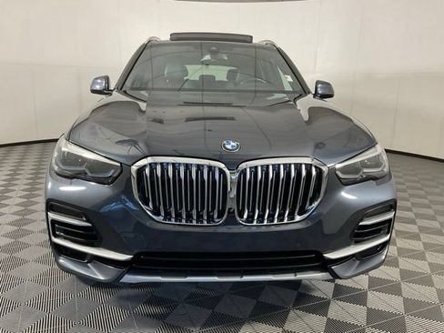 Used 2022 BMW X5 xDrive40i w/ Premium Package AWD/4WD image 2