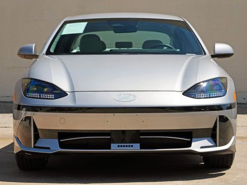 Used 2023 Hyundai Ioniq 6 SEL RWD image 6