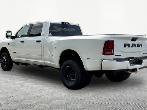 New 2026 RAM 3500 Big Horn AWD/4WD image 4