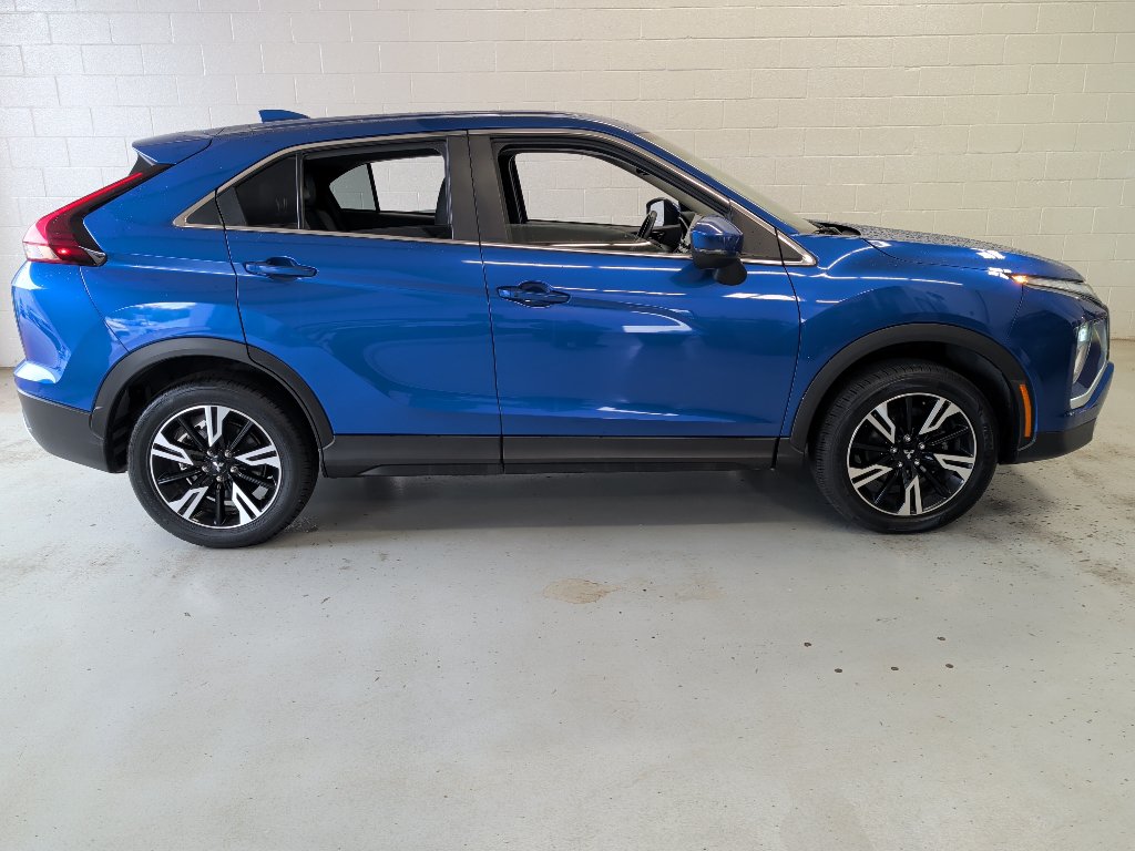Used 2024 Mitsubishi Eclipse Cross SE AWD/4WD image 2