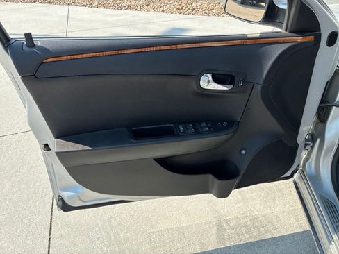 Used 2012 Chevrolet Malibu LT w/ Sunroof Package FWD image 12