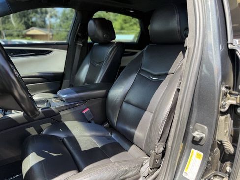 Used 2013 Cadillac XTS Platinum FWD image 11