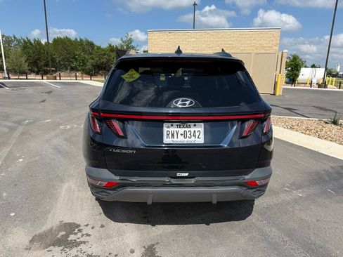 Certified 2022 Hyundai Tucson Limited w/ Cargo Package FWD image 5