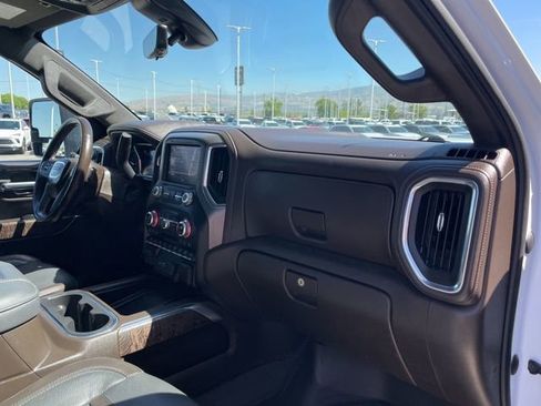 Used 2022 GMC Sierra 3500 Denali w/ Denali Ultimate Package AWD/4WD image 20