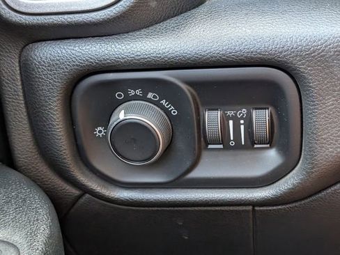 Used 2020 RAM 4500 Tradesman w/ Chrome Appearance Group image 28