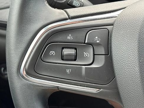 Used 2025 Buick Encore GX Sport Touring AWD/4WD image 18