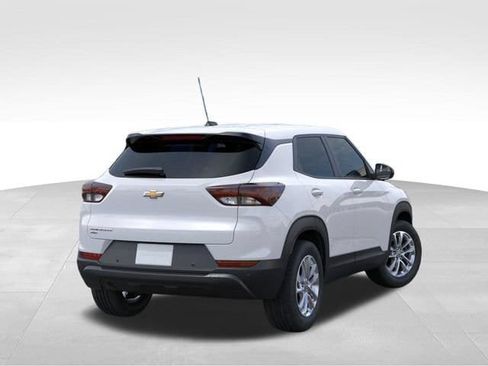 New 2026 Chevrolet TrailBlazer LS w/ LS Convenience Package AWD/4WD image 4