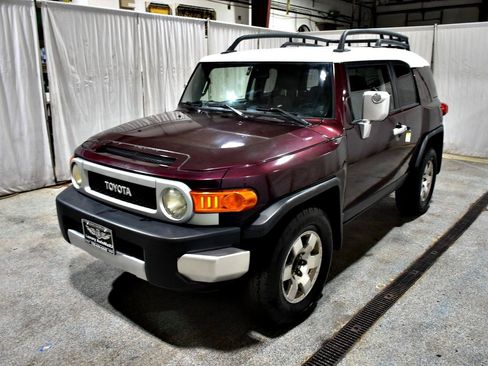 Used 2007 Toyota FJ Cruiser 2WD image 23