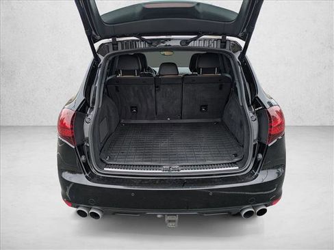 Used 2014 Porsche Cayenne Turbo AWD/4WD image 6