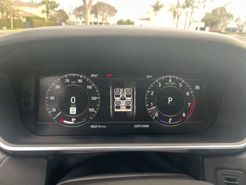 Used 2018 Land Rover Range Rover Sport SE image 36