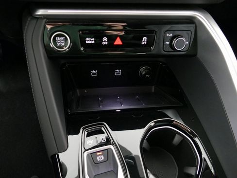 New 2025 Audi Q5 Premium Plus image 20