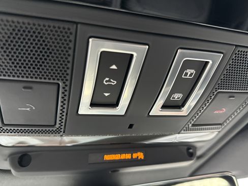 New 2026 Land Rover Defender 130 X-Dynamic SE image 14