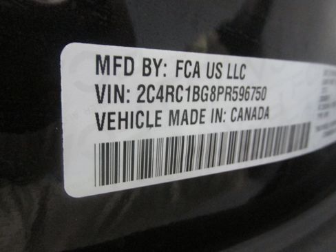 Used 2023 Chrysler Pacifica Touring-L FWD image 42