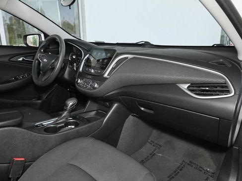 Used 2024 Chevrolet Malibu LT FWD image 41