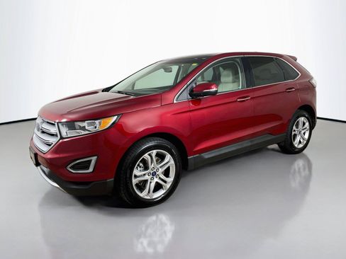 Used 2018 Ford Edge Titanium w/ Equipment Group 301A AWD/4WD image 8