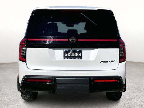 Used 2025 Nissan Armada PRO-4X image 6