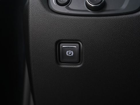 Used 2019 Chevrolet Blazer Premier w/ Sun and Wheels Package image 28