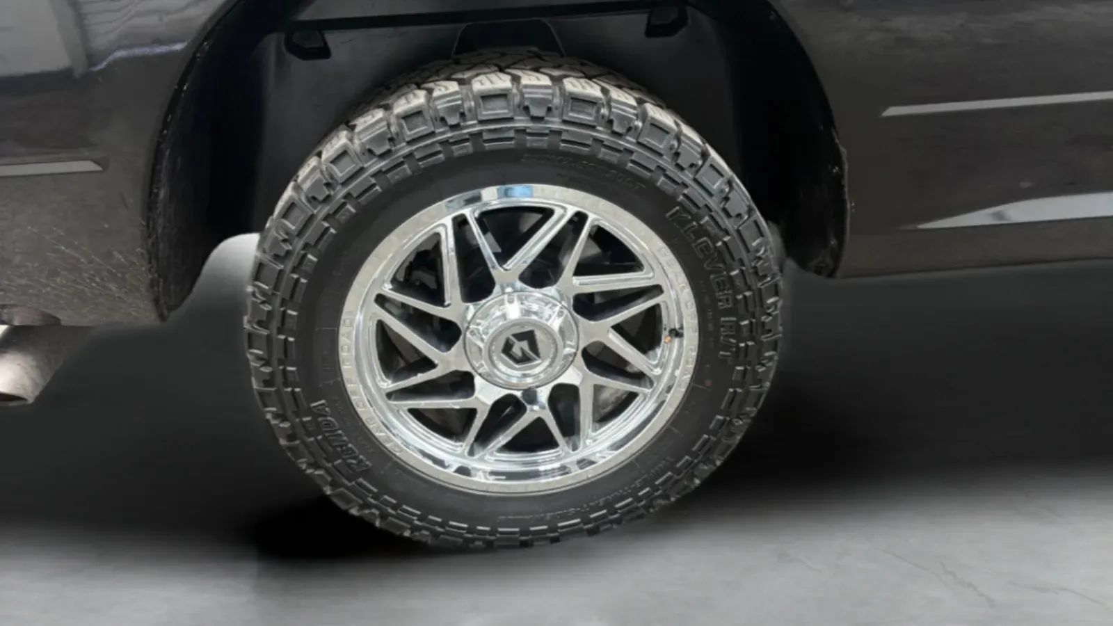 Used 2017 RAM 1500 Express RWD image 23