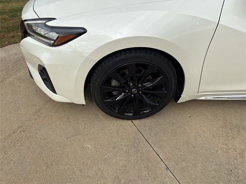 Used 2023 Nissan Maxima SR w/ Sport Mat Group image 52