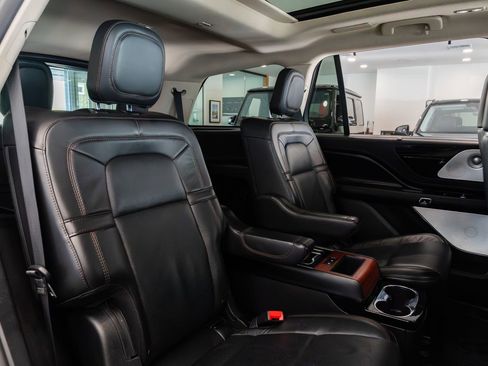 Used 2021 Lincoln Aviator Reserve w/ Equipment Group 210A AWD/4WD image 24