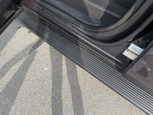 Used 2024 Ford Expedition Max Limited image 13