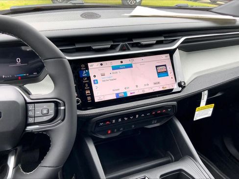 New 2026 Jeep Cherokee Laredo image 6