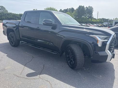 Used 2022 Toyota Tundra Limited w/ TRD Off-Road Package image 3