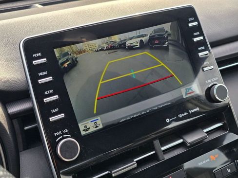 Used 2021 Toyota Avalon XSE image 32