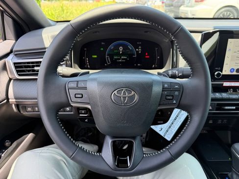 New 2026 Toyota Camry SE FWD image 15