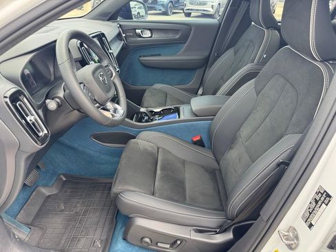 Used 2023 Volvo C40 P8 Recharge Ultimate w/ Protection Package Premier AWD/4WD image 8