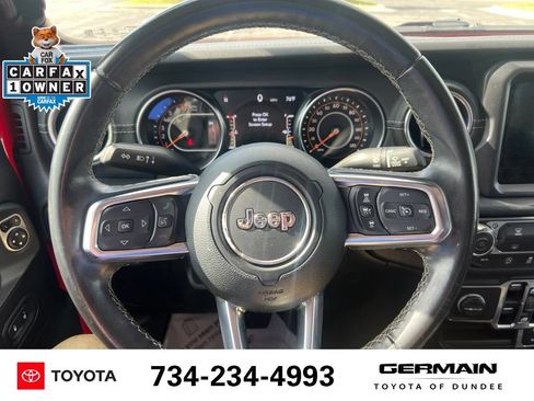 Used 2020 Jeep Gladiator Overland AWD/4WD image 23