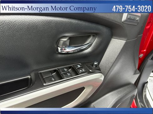 Used 2019 Nissan Titan PRO-4X w/ Pro-4x Convenience Package AWD/4WD image 12