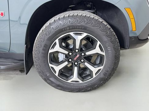 Used 2026 GMC Yukon AT4 w/ Premium Trailering Package AWD/4WD image 29
