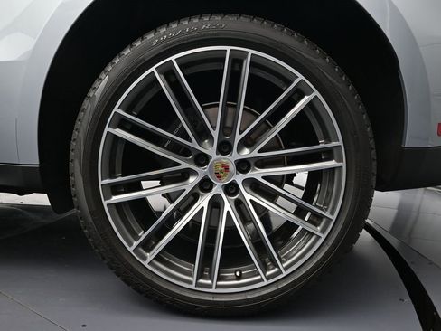 Certified 2026 Porsche Macan image 26