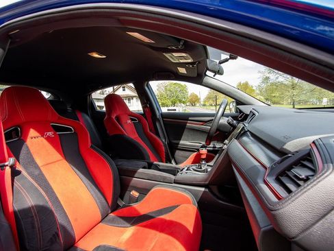Used 2018 Honda Civic Type R image 17