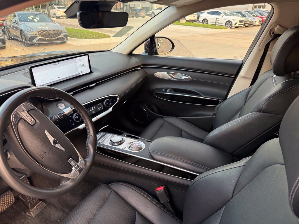 Used 2025 Genesis GV70 2.5T AWD/4WD image 12
