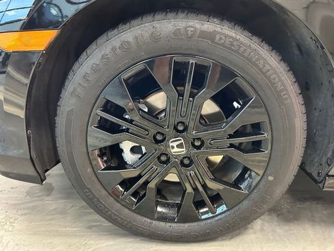 Used 2025 Honda Odyssey Sport-L image 25