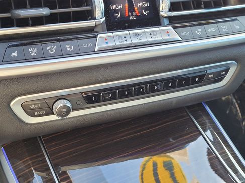 Used 2021 BMW X5 xDrive40i w/ M Sport Package image 26