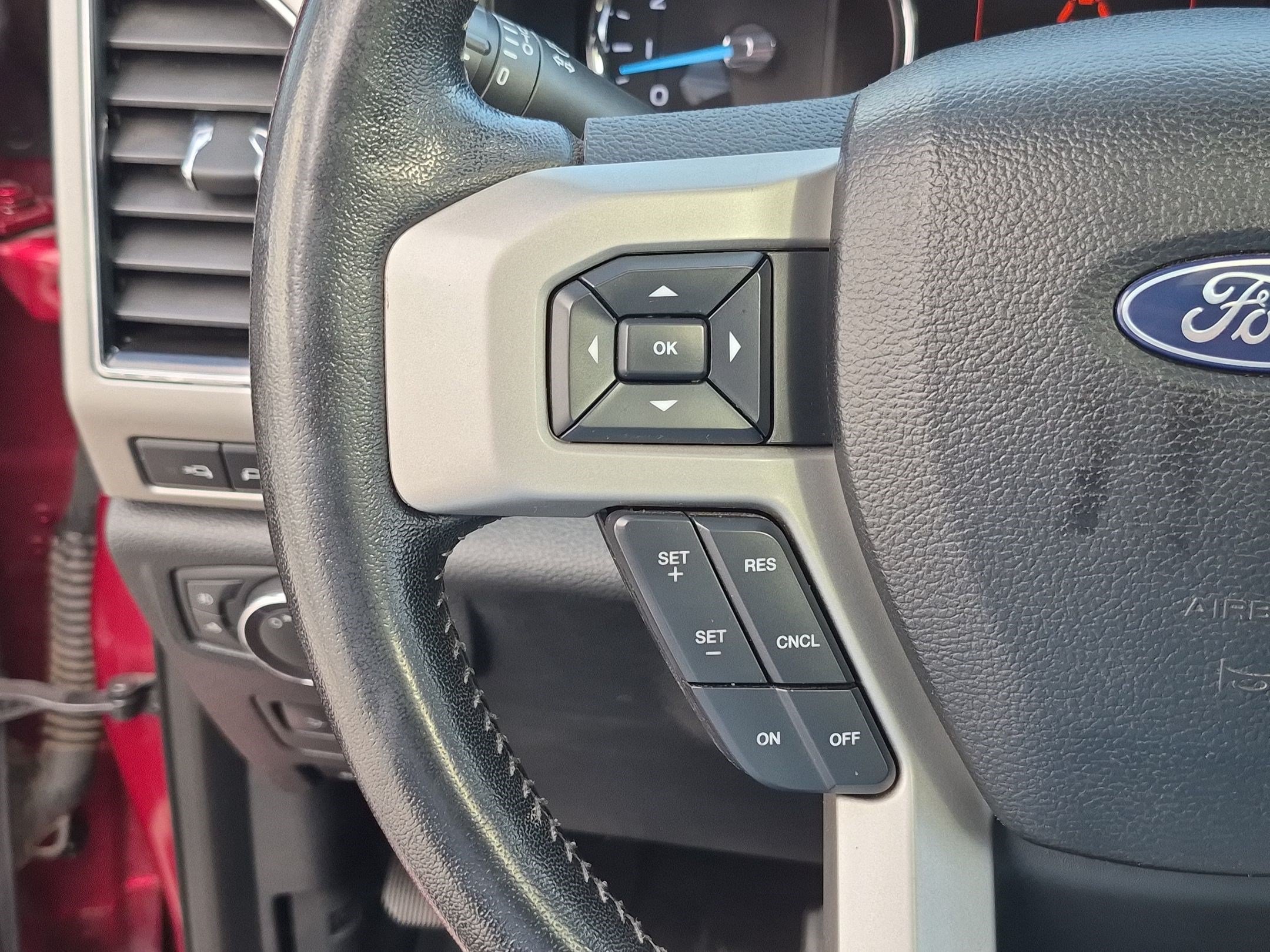 Used 2019 Ford F350 Lariat w/ Lariat Ultimate Package AWD/4WD image 18