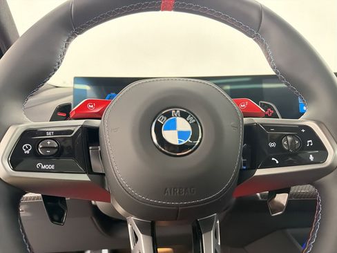 Certified 2026 BMW M5 w/ Executive Package image 14