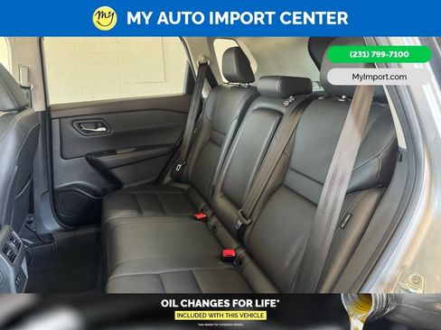 Used 2023 Nissan Rogue SL AWD/4WD image 27