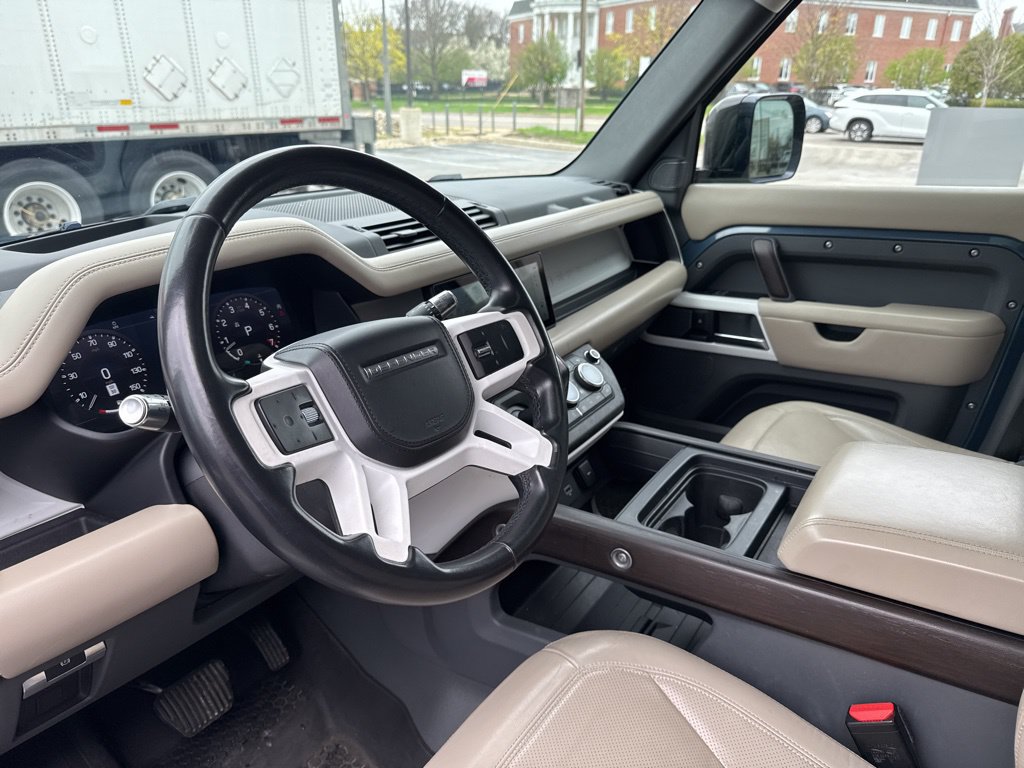 Used 2020 Land Rover Defender 110 HSE AWD/4WD image 8