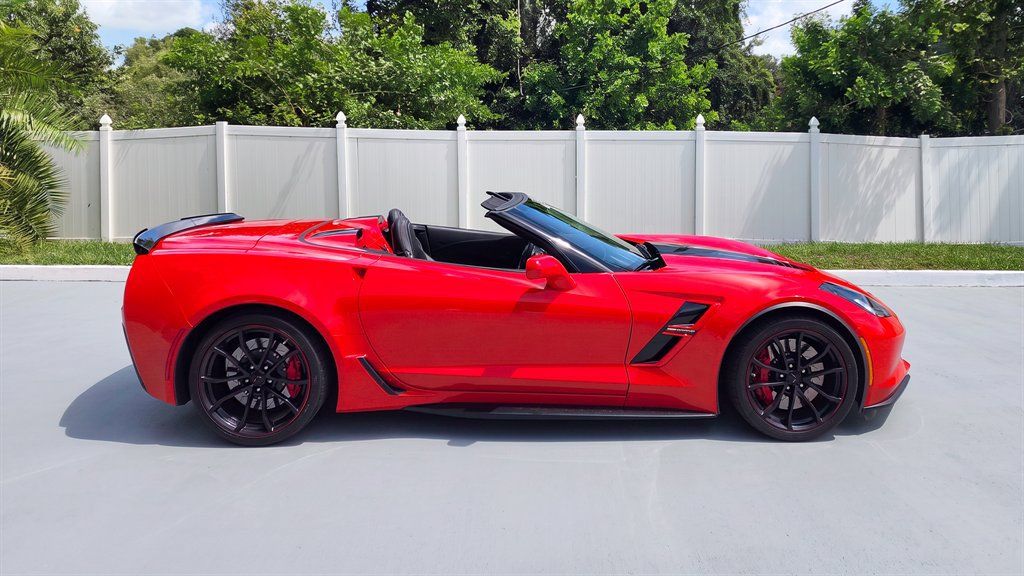Used 2017 Chevrolet Corvette Grand Sport RWD image 9