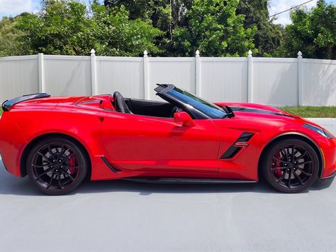 Used 2017 Chevrolet Corvette Grand Sport RWD image 9