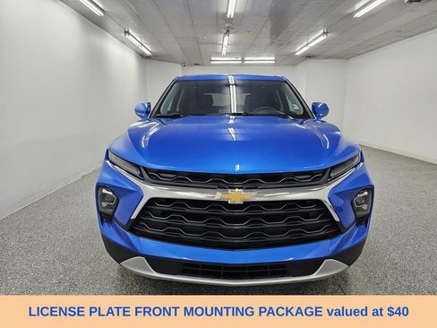 Used 2026 Chevrolet Blazer LT FWD image 2