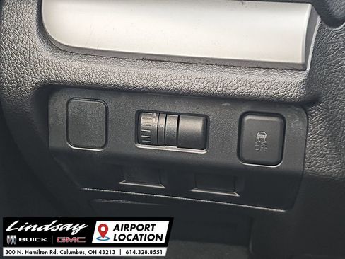 Used 2014 Subaru Impreza 2.0i Sport Premium image 15