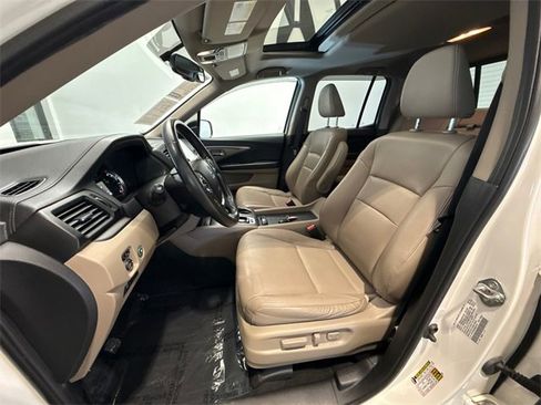 Used 2019 Honda Ridgeline RTL-T image 12