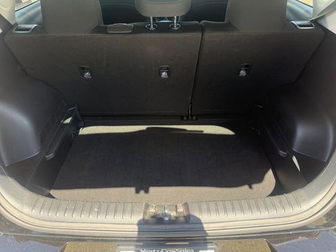 Used 2025 Kia Soul LX w/ LX Technology Package FWD image 27