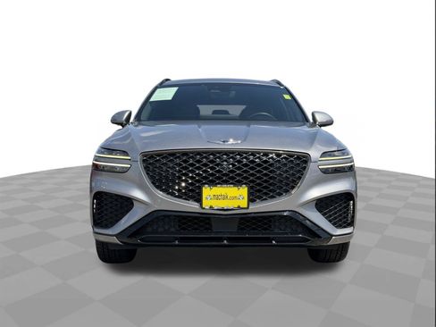 Used 2022 Genesis GV70 3.5T Sport w/ Sport Advanced Package AWD/4WD image 8